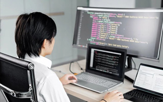 菏泽 api php源码,下载的php源码怎么运行呢？
